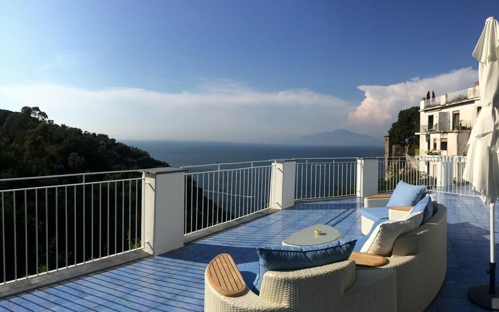 Boutique Hotel Helios (Adults Only) Sorrento Exteriör bild