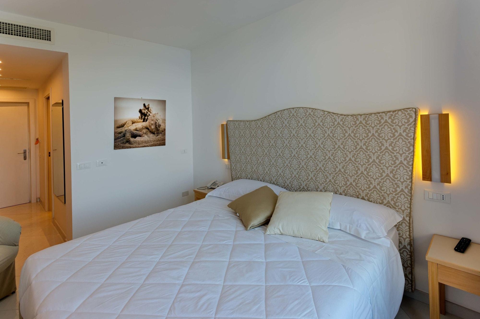 Boutique Hotel Helios (Adults Only) Sorrento Exteriör bild