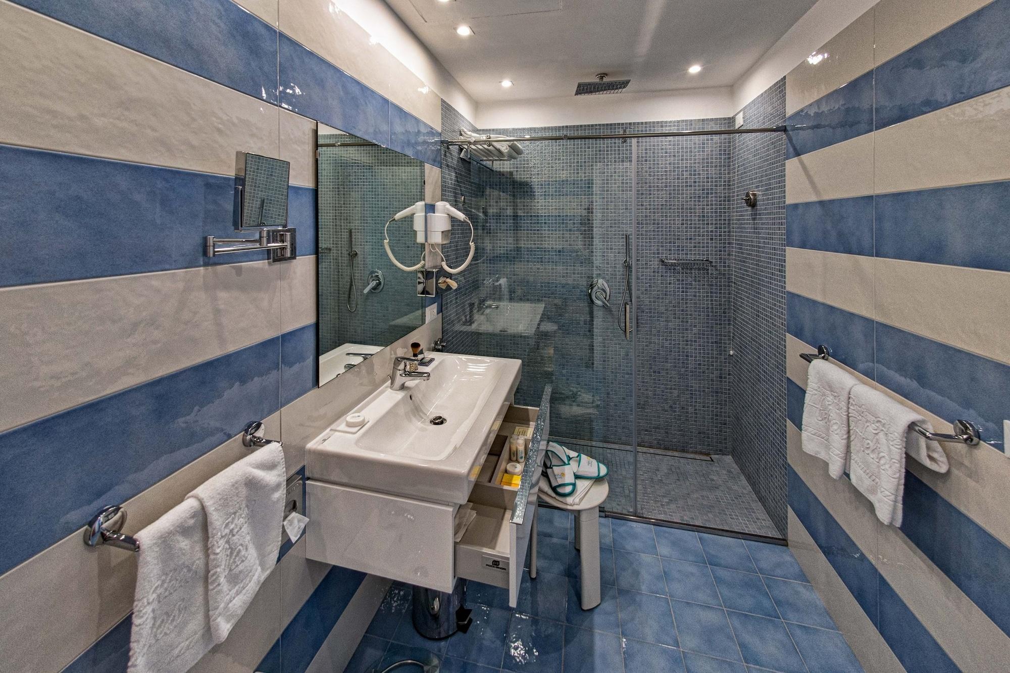 Boutique Hotel Helios (Adults Only) Sorrento Exteriör bild