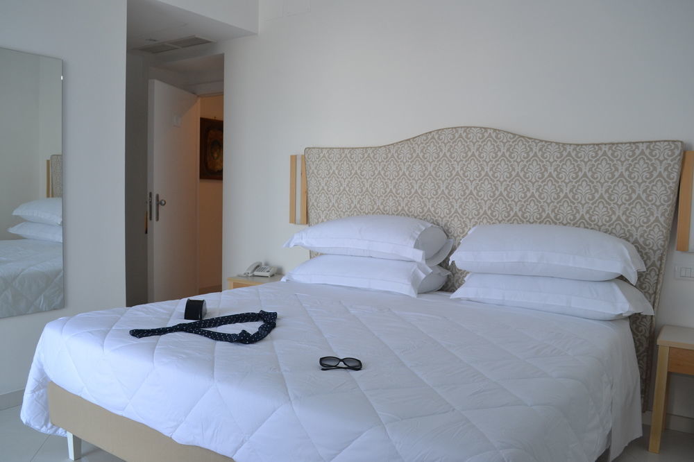Boutique Hotel Helios (Adults Only) Sorrento Exteriör bild