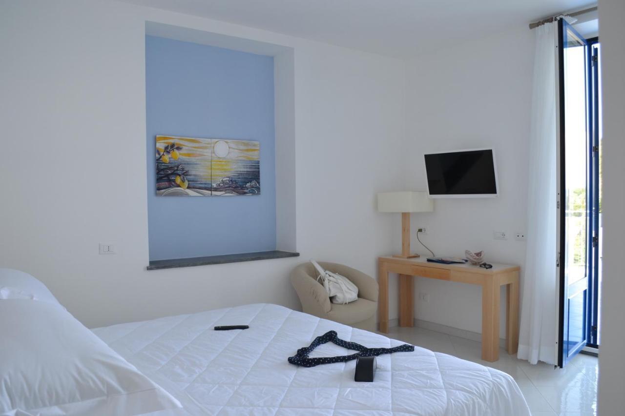 Boutique Hotel Helios (Adults Only) Sorrento Exteriör bild